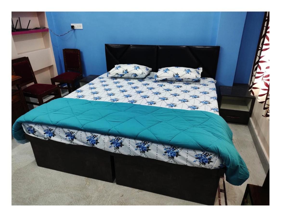 Ujjayanta Homestay Агартала Экстерьер фото