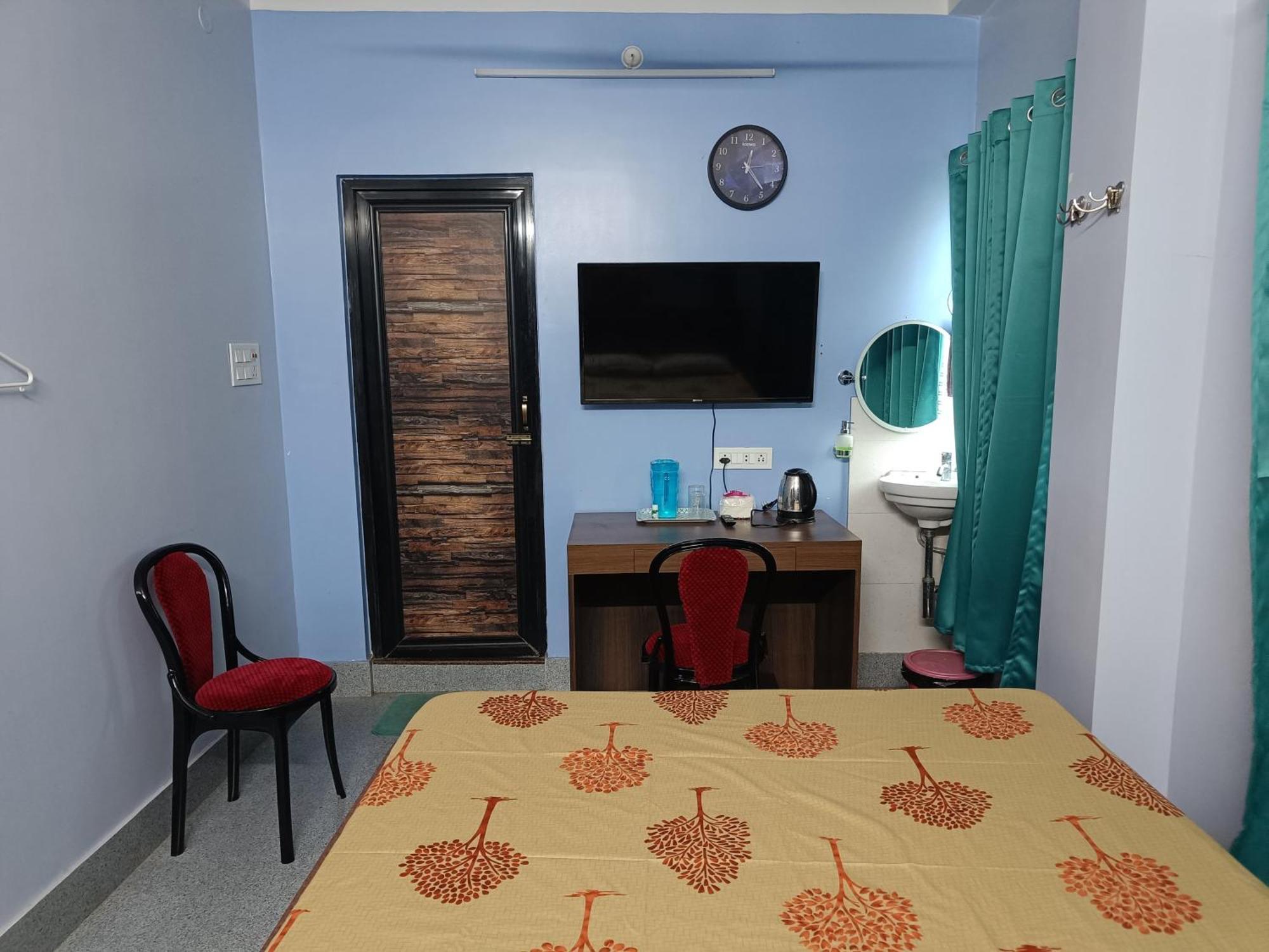 Ujjayanta Homestay Агартала Экстерьер фото